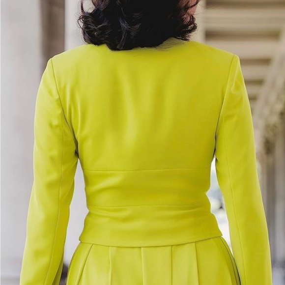 Top and Pant set. BRAND NEW NEVER WORN - Picture 2 of 3